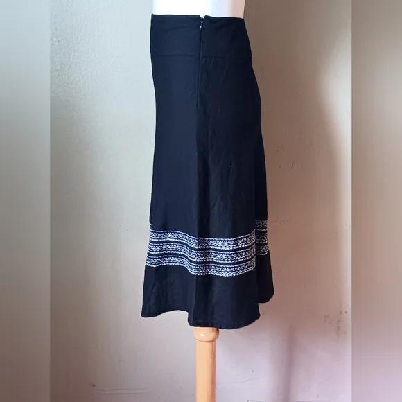 #41 Black Embroidered Skirt ! - Picture 2 of 5
